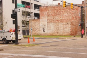 The mural seen from South Perry Street.